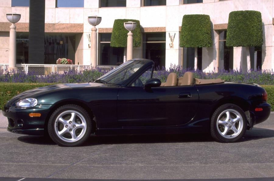  Mazda Miata 1999 года  (фото 2 из 6)